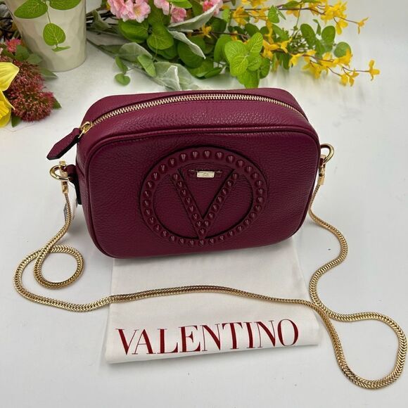SOLD!!!!!!!          Women’s Valentino Crossbody handbag, made in Italy - Picture 2 of 9